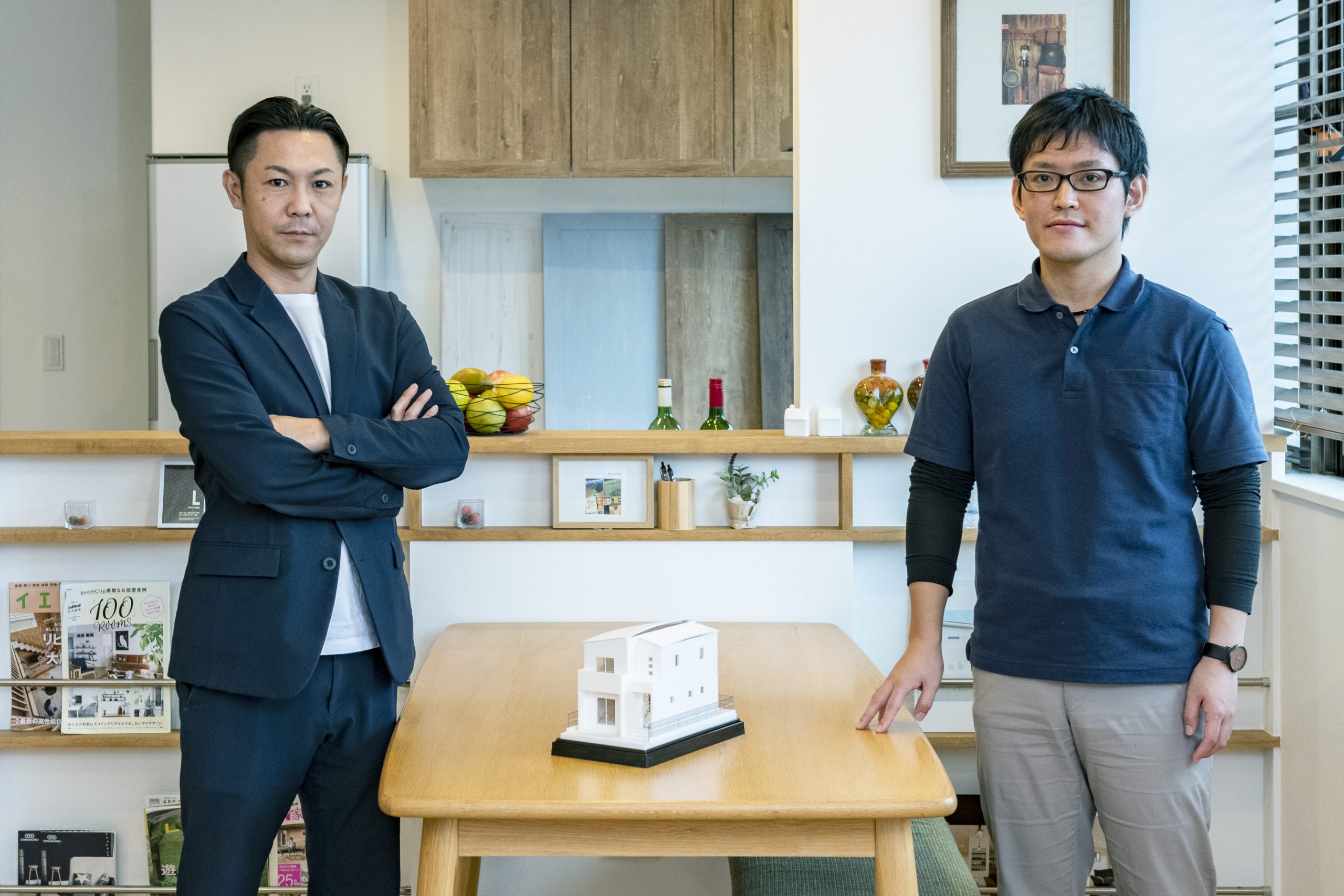 【中古】 アットキンの仕事人見聞録/研究社/ステュアート・Ａ．アトキン アーキテックス株式会社｜「真面目さ」の追求から生まれた 唯一無二の